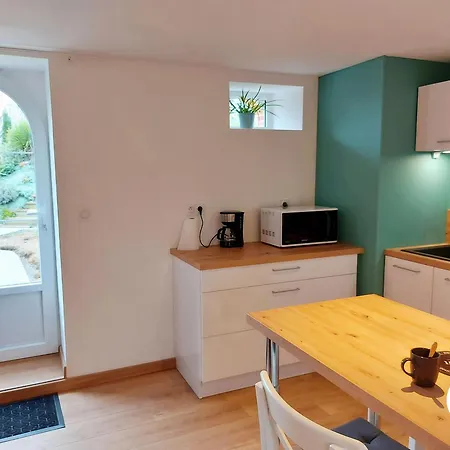 Nid Douillet Avec Piscine Chauffee, Terrasse Et Sentiers De Randonnee - Fr-1-600-235 Montsûrs
