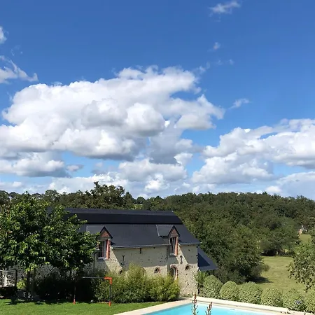 Casa de Férias Nid Douillet Avec Piscine Chauffee, Terrasse Et Sentiers De Randonnee - Fr-1-600-235 *